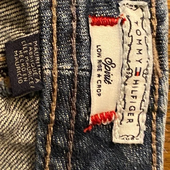 TOMMY HILFIGER -LOW RISE CROP JEANS/CAPRI,SIZE 10 - Picture 7 of 15